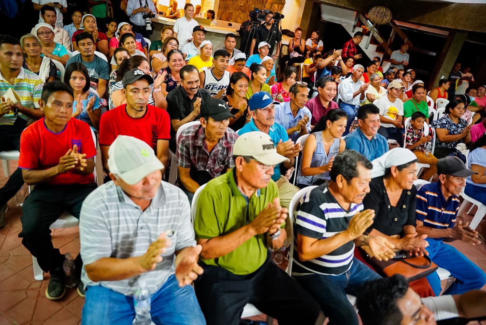 Vivienda acompaña a personas afectadas por venta irregular de inmuebles en La Libertad 