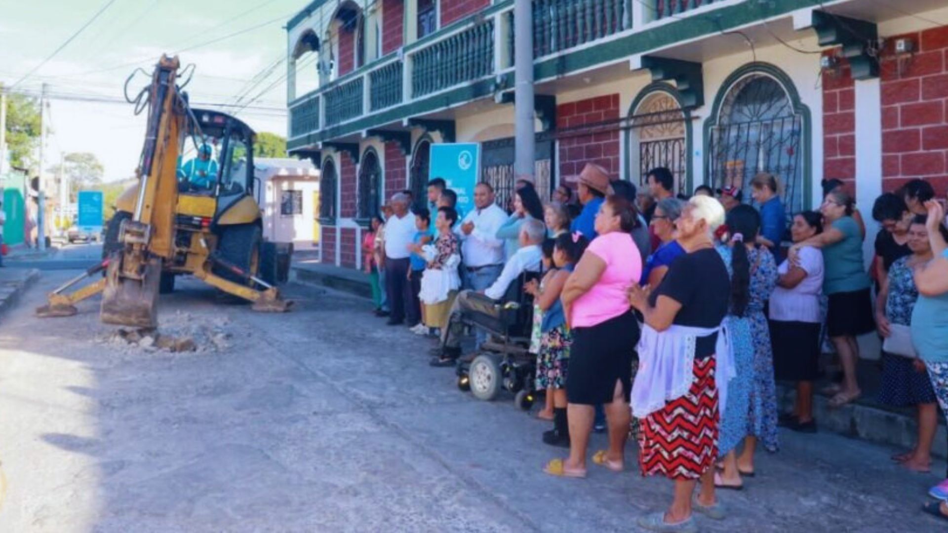 Plan Nacional de Bacheo transforma las calles de San Lorenzo, San Vicente