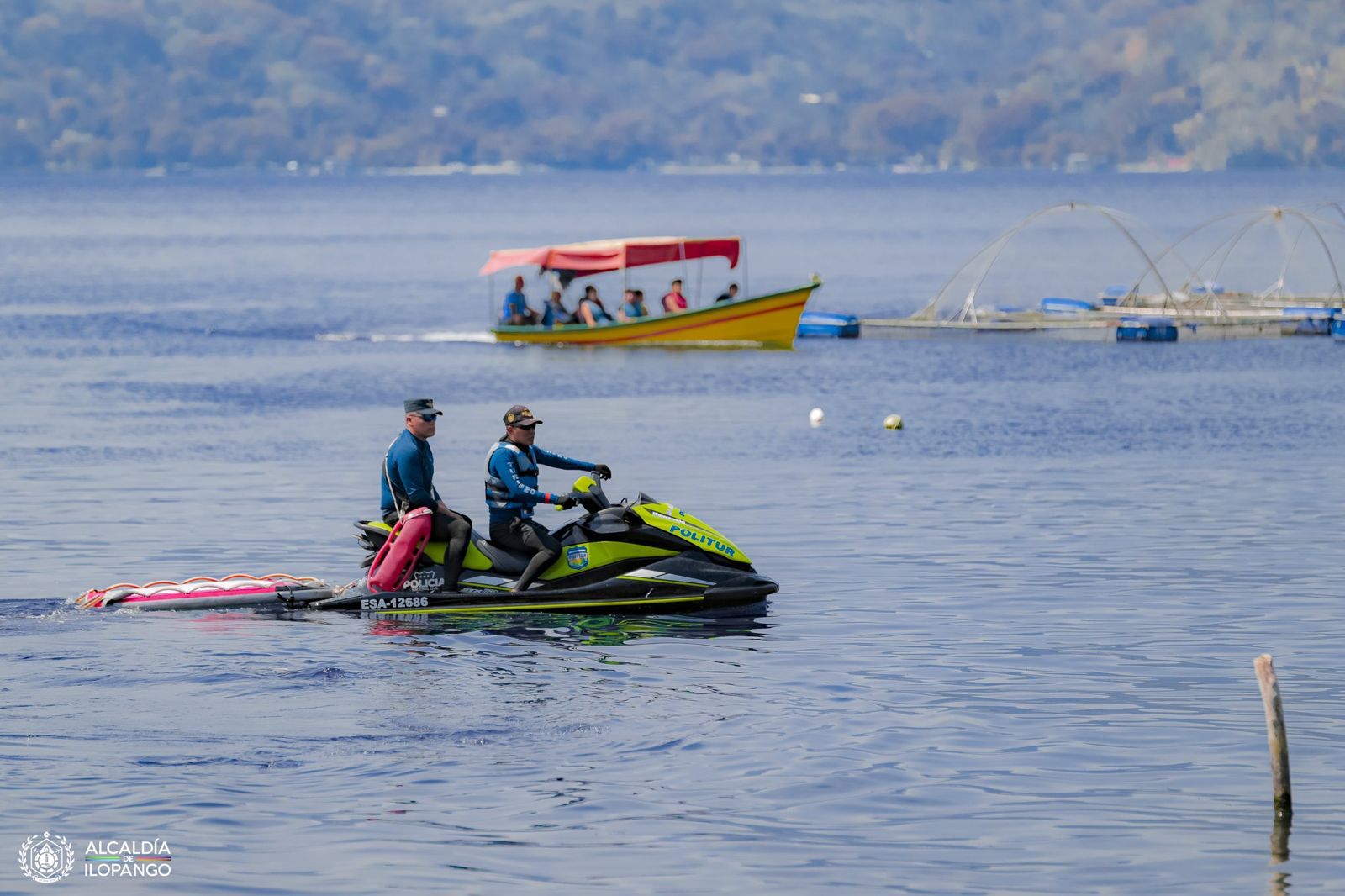 Vía Vela deja una buena imagen del lago de Ilopango ante los turistas nacionales y extranjeros